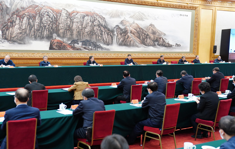 3月6日,中共中央总书记、国家主席、中央军委主席习近平在北京出席决战决胜脱贫攻坚座谈会并发表重要讲话。
