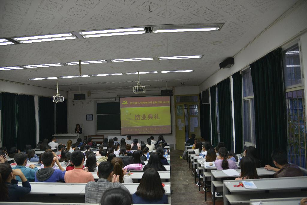 宝山校区结业典礼现场