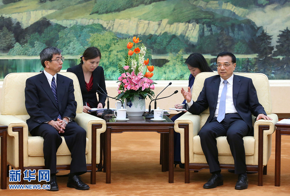 李克强分别会见国际货币基金组织总裁和亚洲开发银行行长 李克强分别会见国际货币基金组织总裁和亚洲开发银行行长