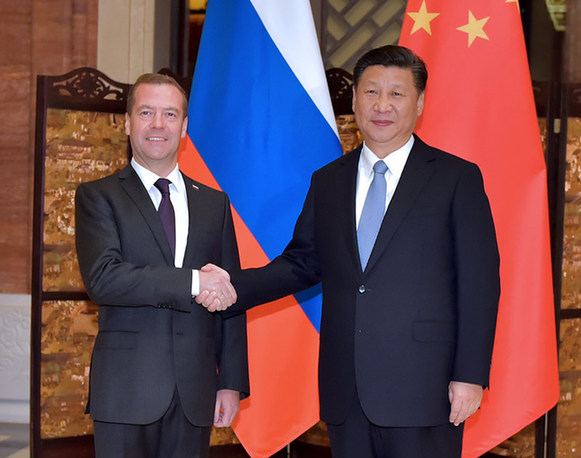 习近平会见俄罗斯总理梅德韦杰夫 习近平会见俄罗斯总理梅德韦杰夫