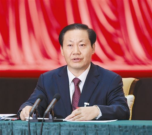 彭清华:坚持挺纪在前 更好履职尽责
